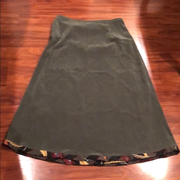 Velvet skirt - Picture 2 of 3